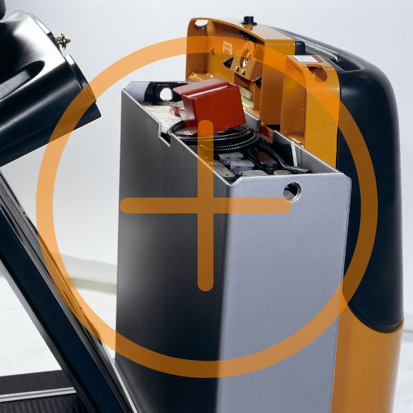 Top tips for maintaining your forklift truck battery