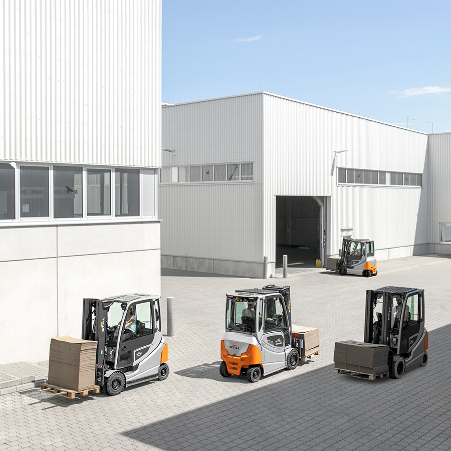 Checklist: From combustion engine to electric forklift truck – how to master the switch