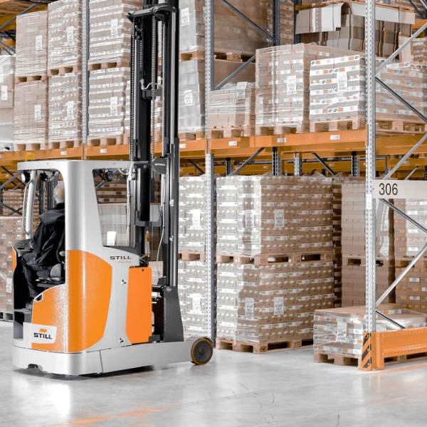 What is the Difference Between Counterbalance Forklifts and Reach Trucks